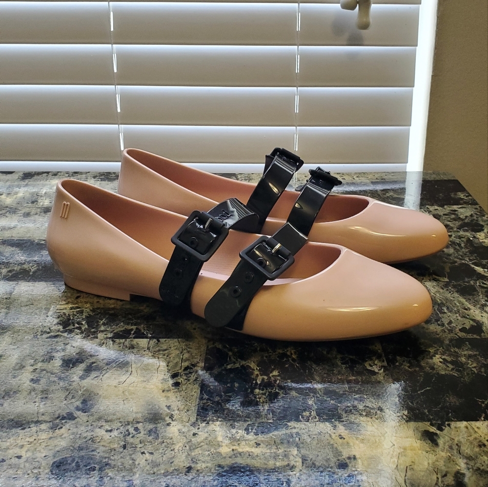 Melissa Flats size 9
